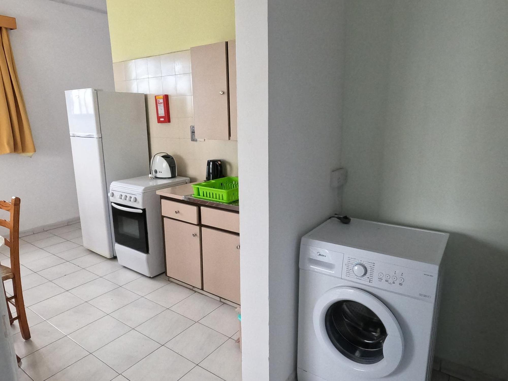Island Budget Apartments Paphos Exterior foto
